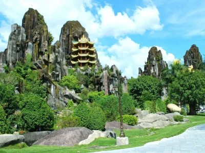Marble Mountains - Am Phu Cave - Monkey Mountain